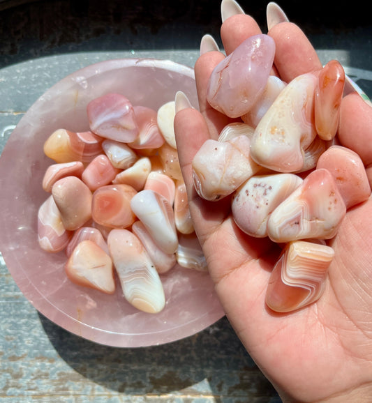 One (1) Gorgeous Botswana Apricot Agate Tumble from Africa