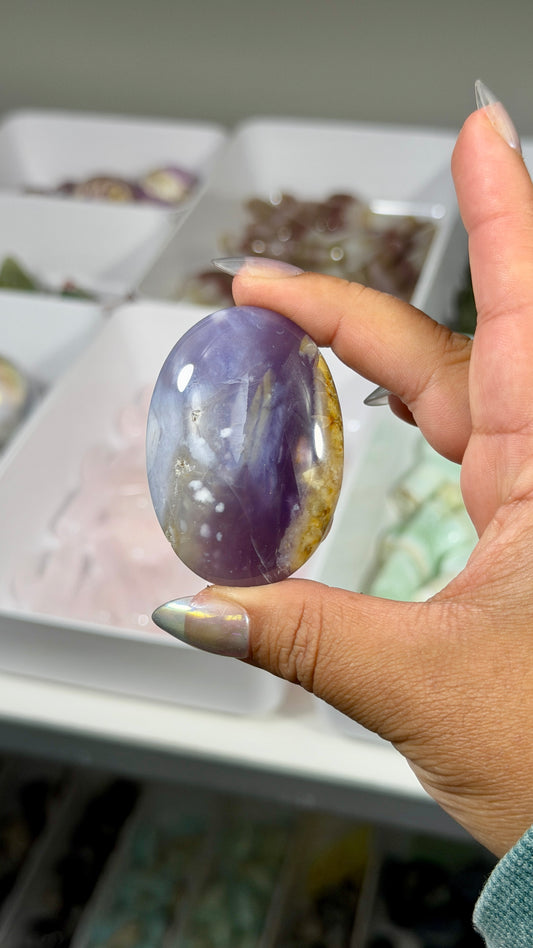 Gorgeous Purple Chalcedony Palm Stone | Indonesia | Opt 59