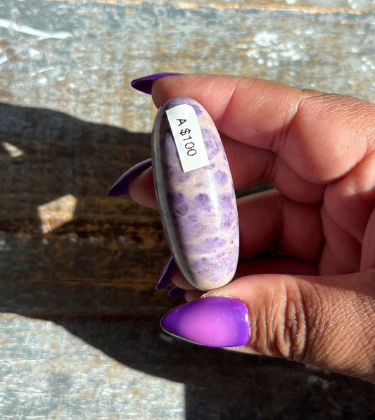 Gorgeous Lavender Jade Lingam | A
