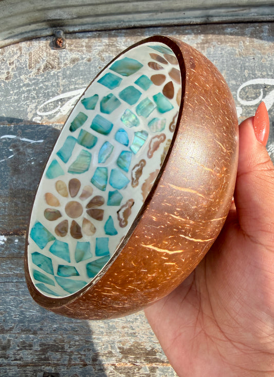 Gorgeous Mosaic Coconut Bowl with Shell Inlay | 6"