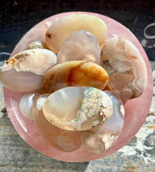 One (1) Gorgeous Flower Agate Palm Stone from Madagascar