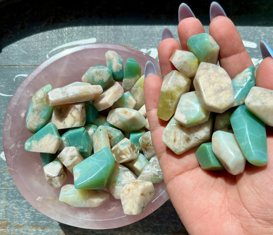 One (1) Gorgeous Natural Green Flower Agate Mini Freeform from Madagascar