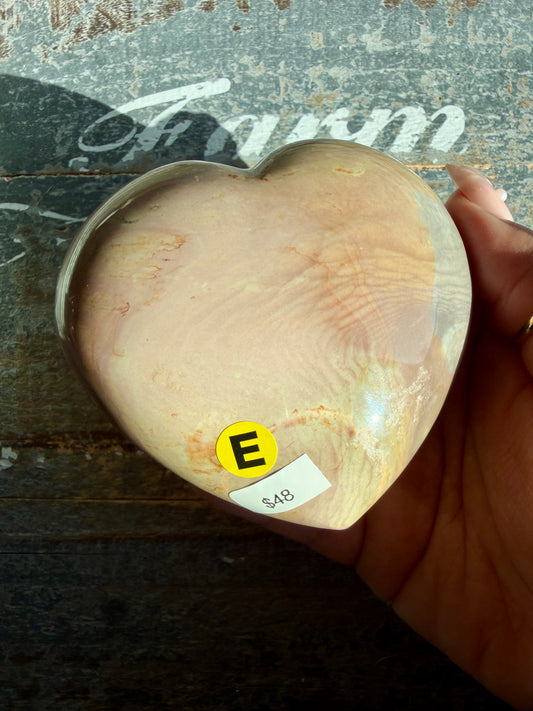 Gorgeous Polychrom Heart | Madagascar | Opt E