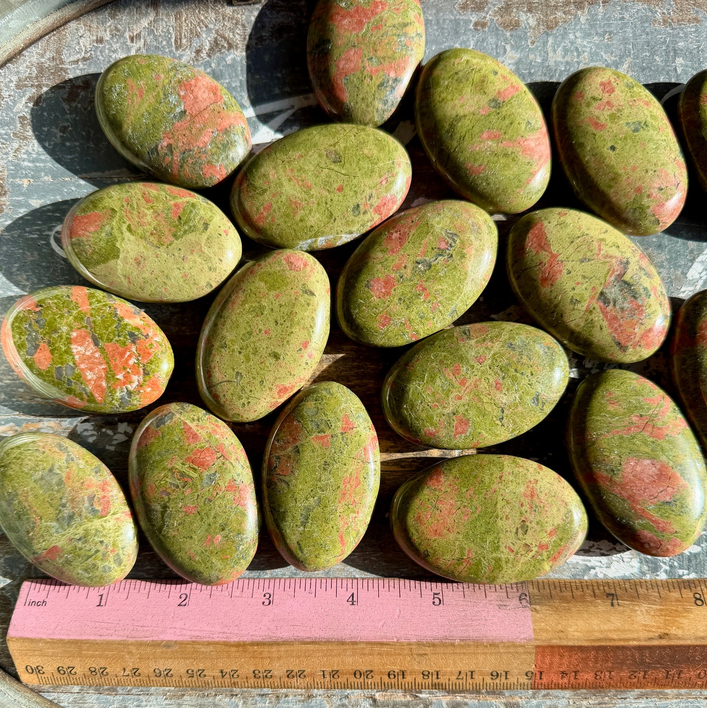 One (1) Unikaite Palm Stone