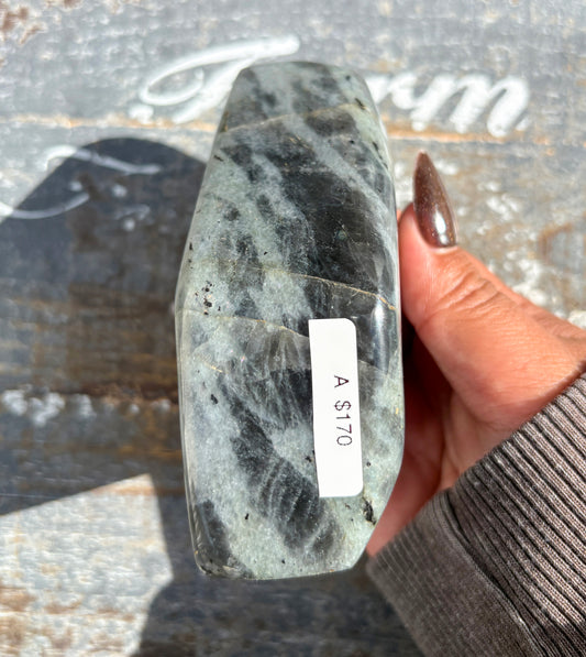 Gorgeous Flashy Labradorite Free Form from Madagascar | Opt A