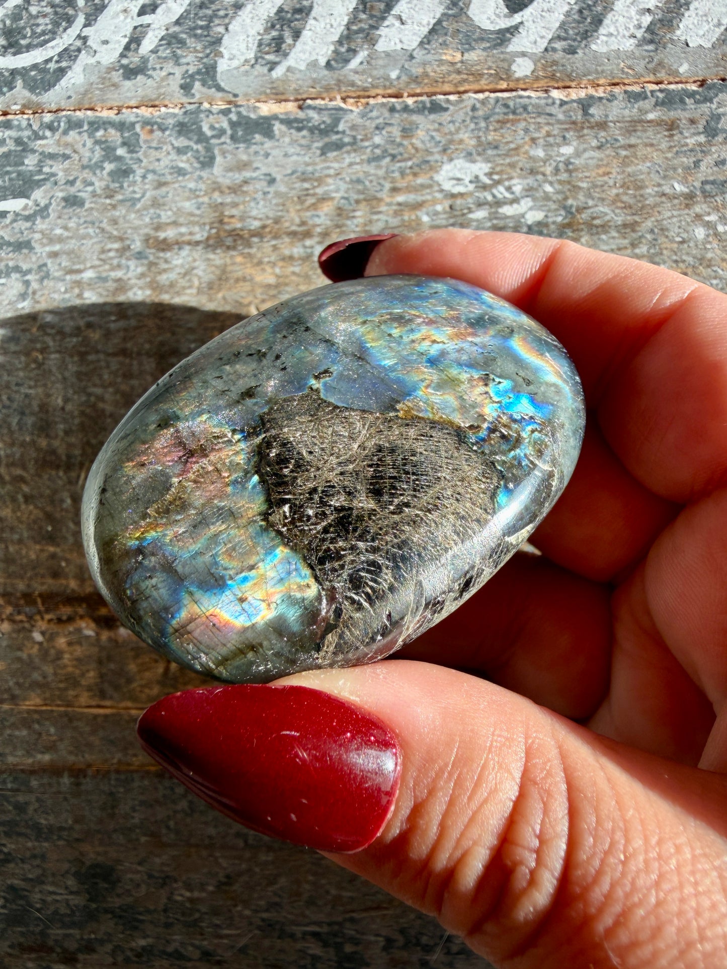 Gorgeous Flashy Labradorite Palm Stone | Madagascar | Opt Y