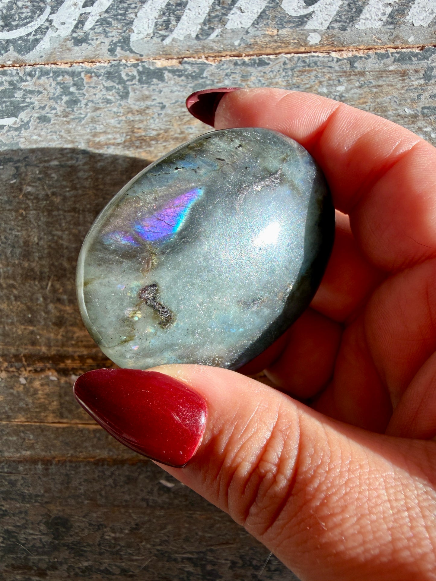 Gorgeous Flashy Labradorite Palm Stone | Madagascar | Opt P