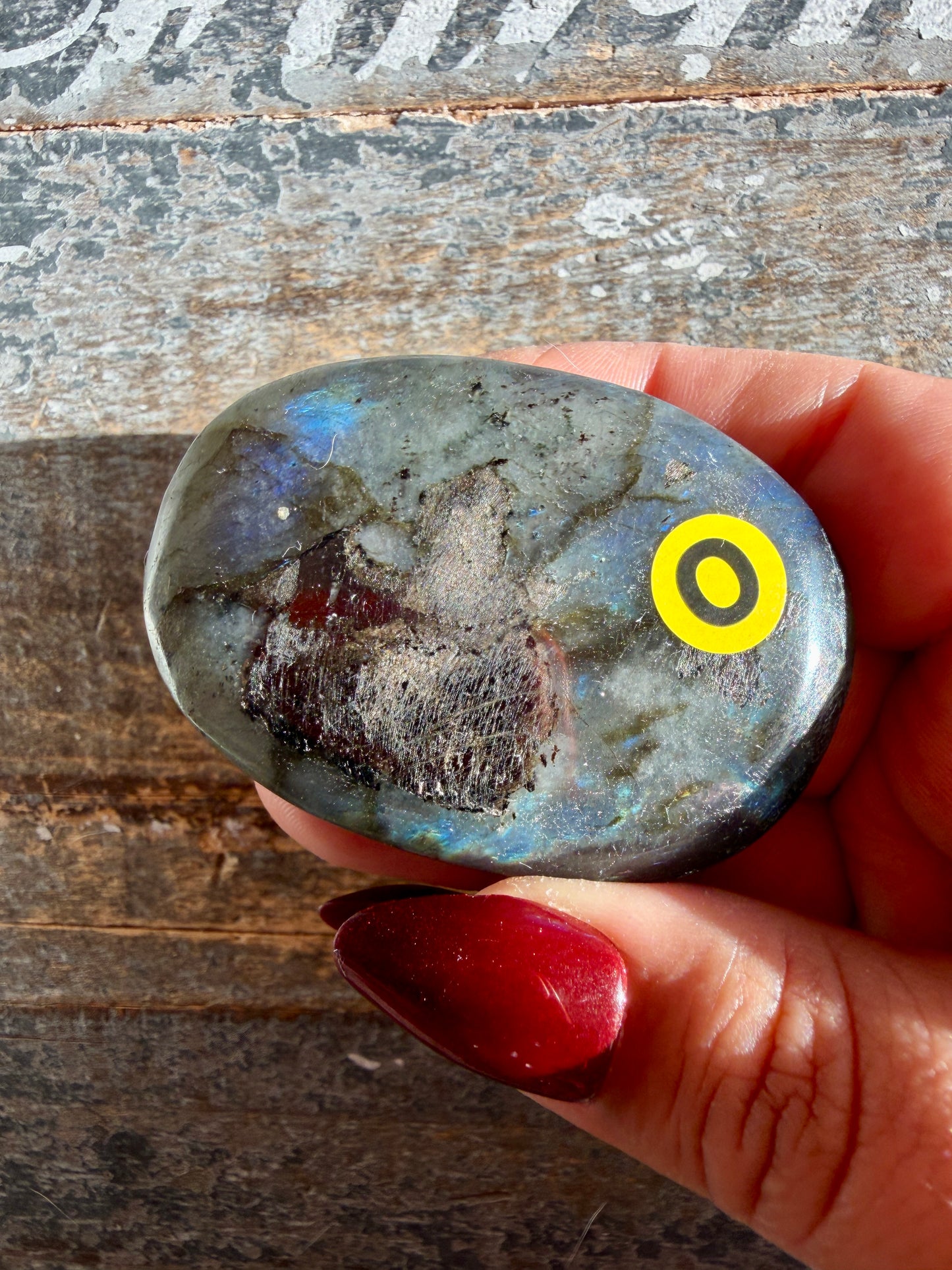 Gorgeous Flashy Labradorite Palm Stone | Madagascar | Opt O