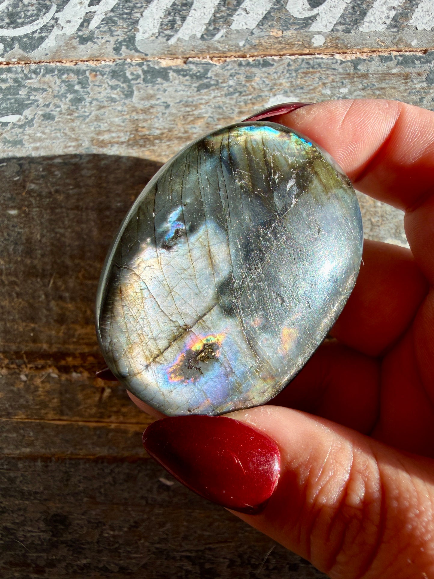 Gorgeous Flashy Labradorite Palm Stone | Madagascar | Opt A
