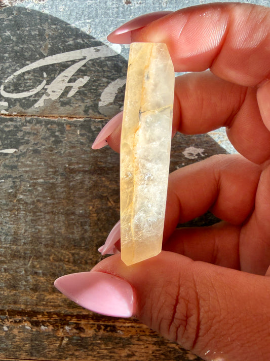 Gorgeous AAA Grade Golden Healer with Dendritic Inclusions | Opt I