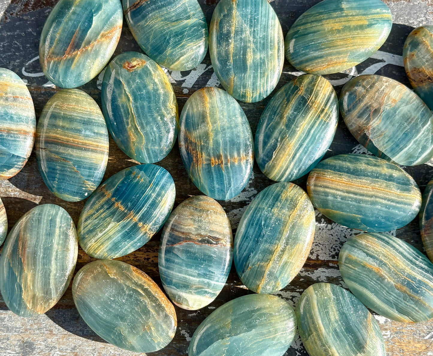 One (1) Blue Onyx Palm Stone | Intuitively Chosen