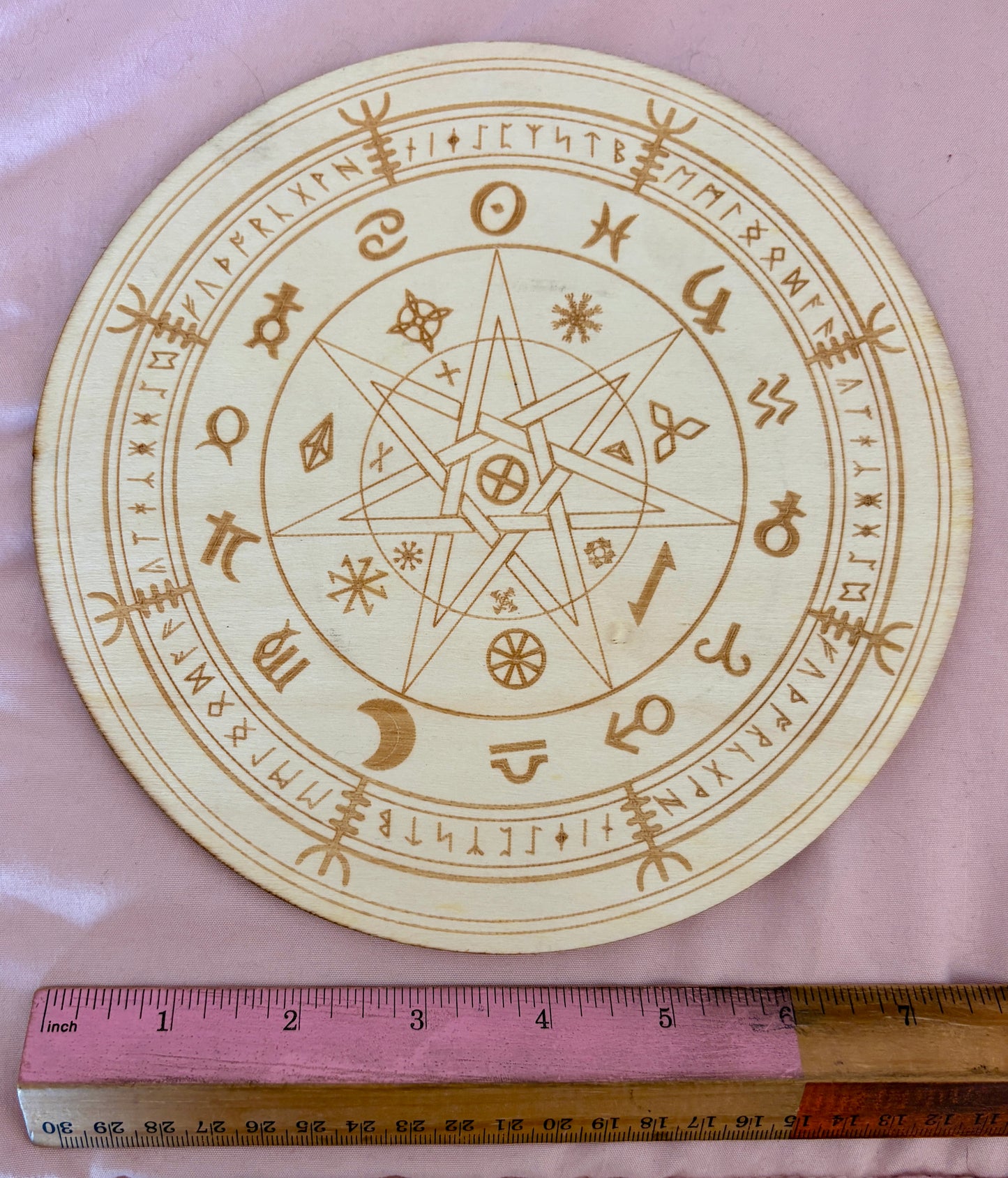 One (1) Wood Crystal Grid | Style E
