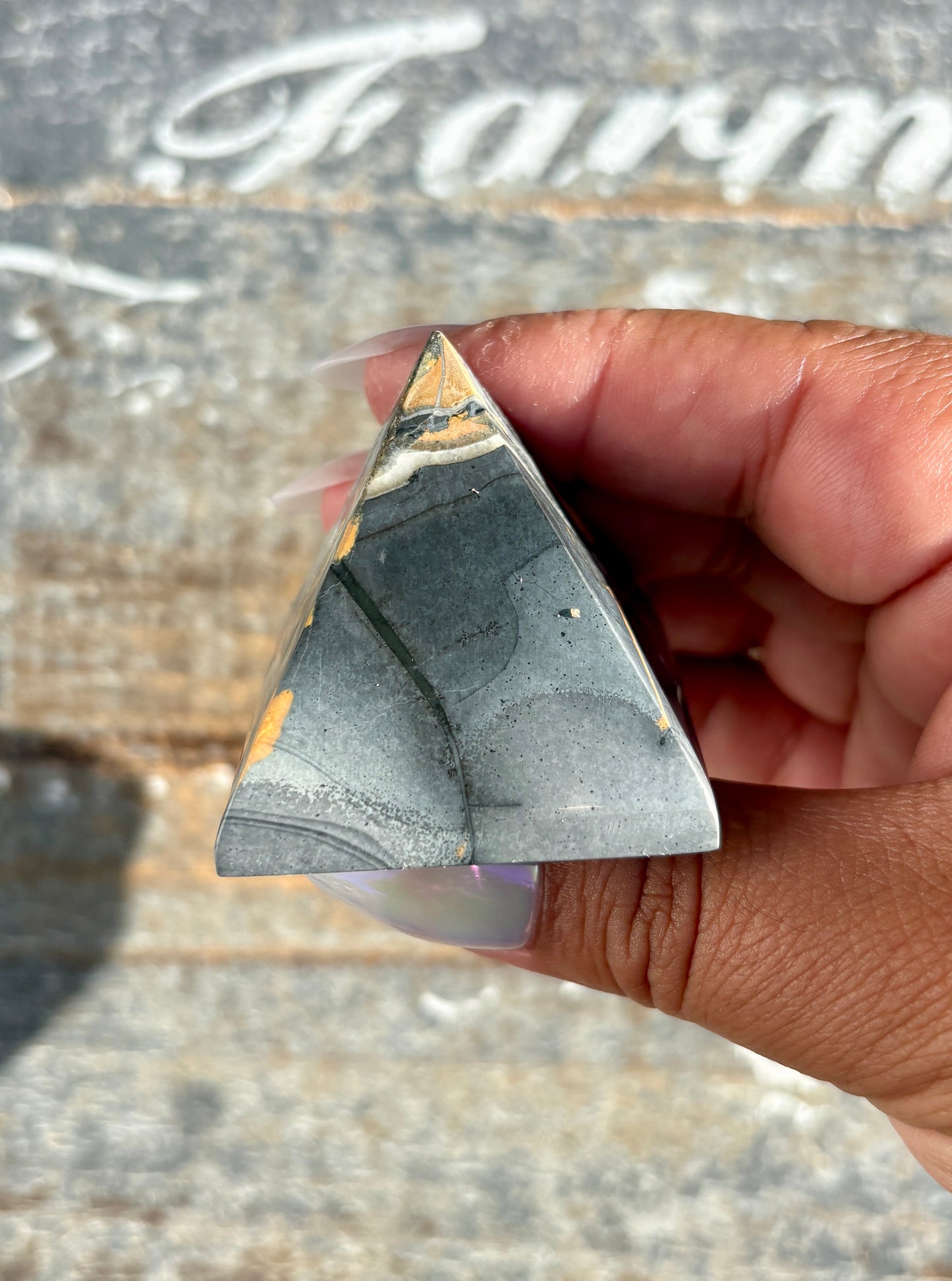 Maligano Jasper Pyramid | Opt A
