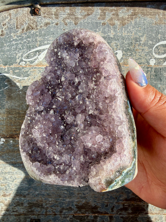 Gorgeous Amethyst Cut Base | Brazil | Opt 74