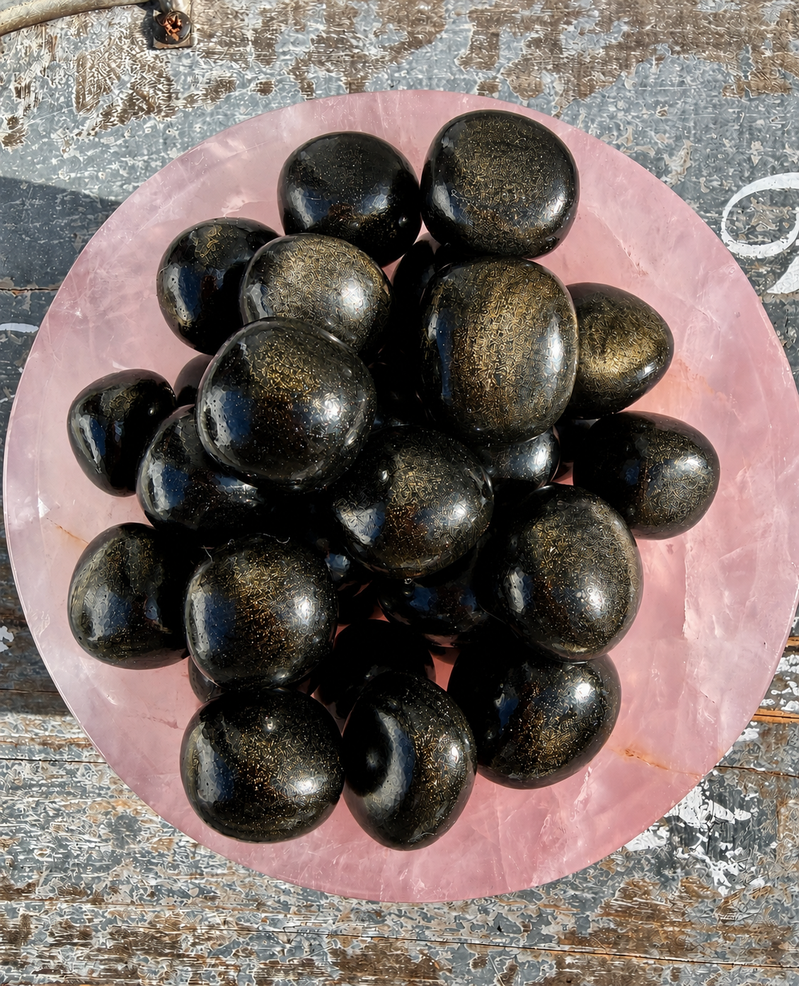 One (1) Gold Sheen Tumble | Mexico | Intuitively Chosen