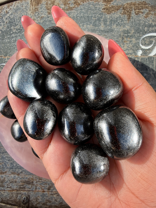 One (1) Silver Sheen Tumbles | Mexico | Intuitively Chosen