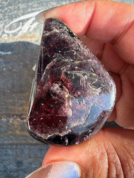 Gorgeous Garnet Freeform | India | Opt 15