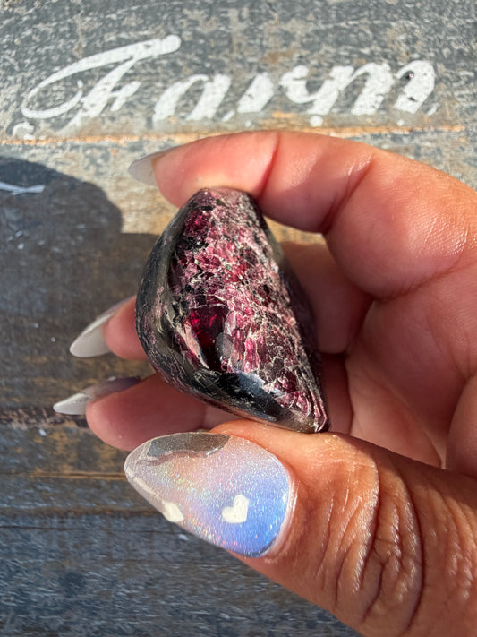 Gorgeous Garnet Freeform | India | Opt 12