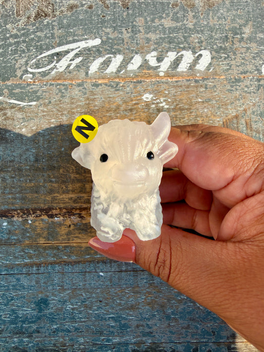 Adorable Lavender Fluorite Highland Cow | Opt N