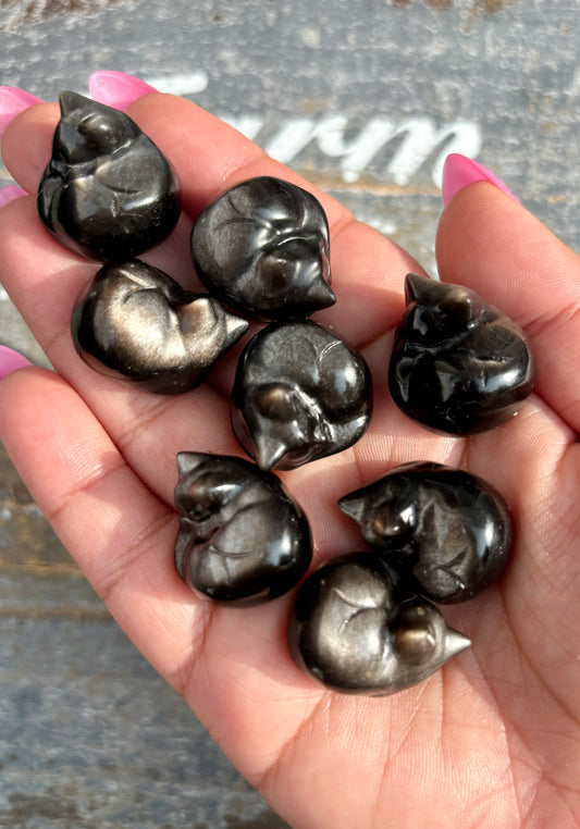 One (1) Silver Sheen Obsidian Xtra Mini Sleeping Cat