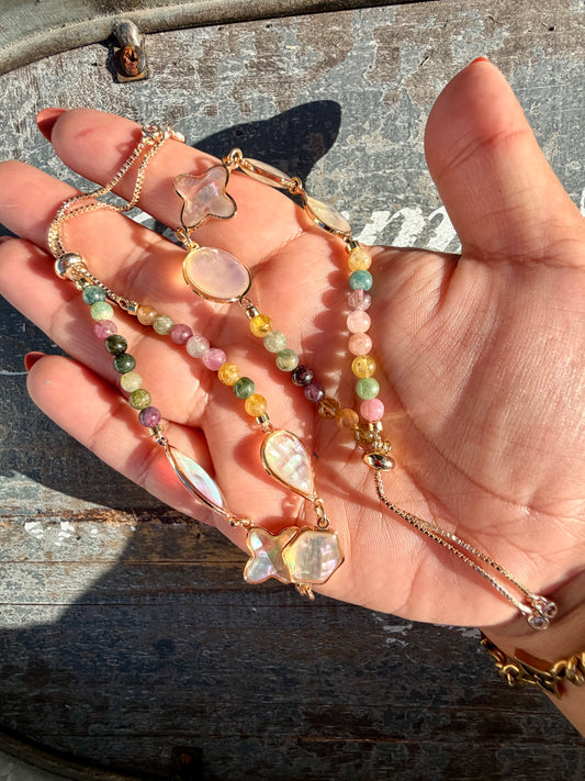One (1) Tourmaline with Shell Bracelet | Adjustable