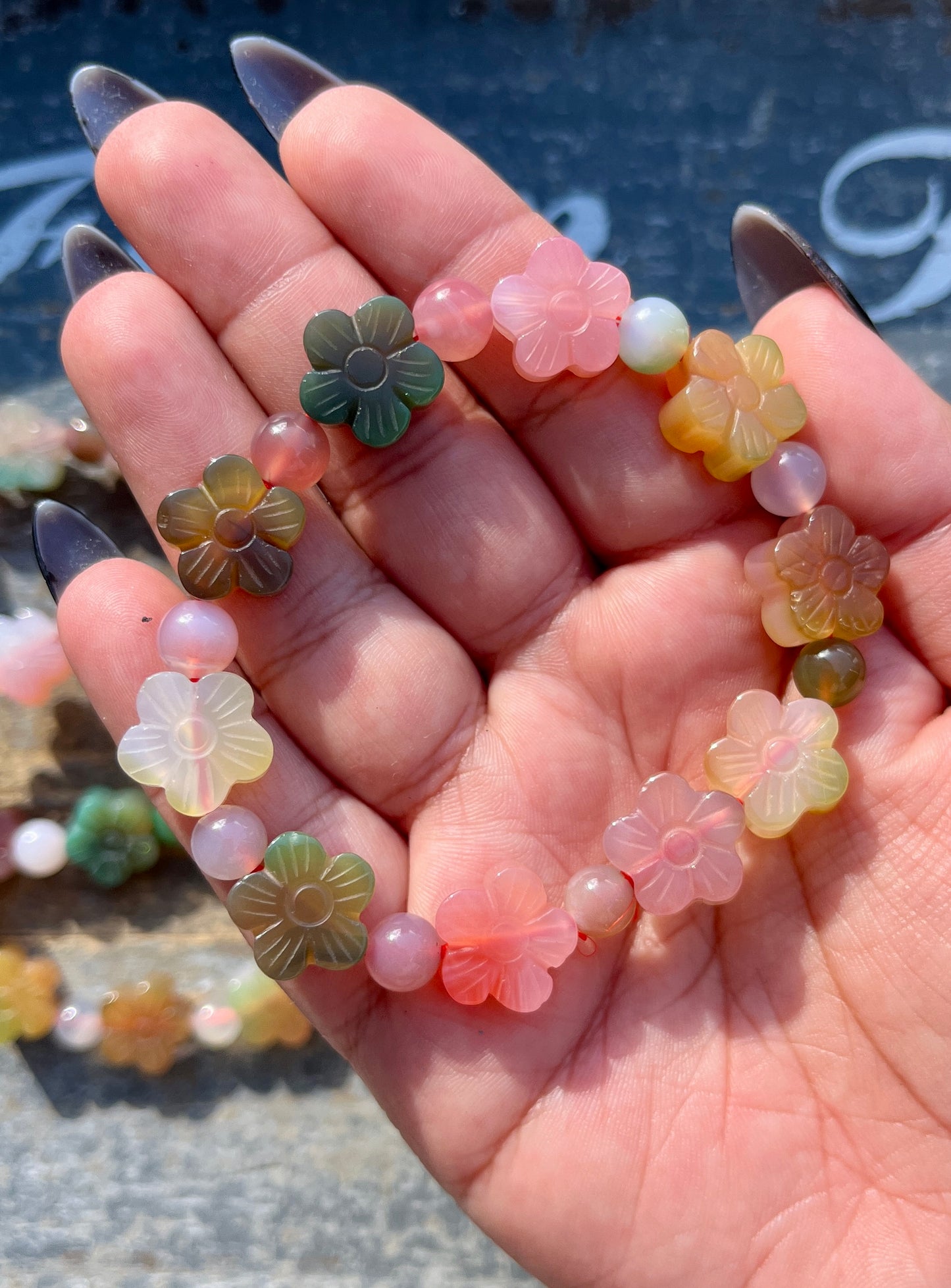 One (1) Gorgeous Colorful Yanyuan Agate Flower Bracelet