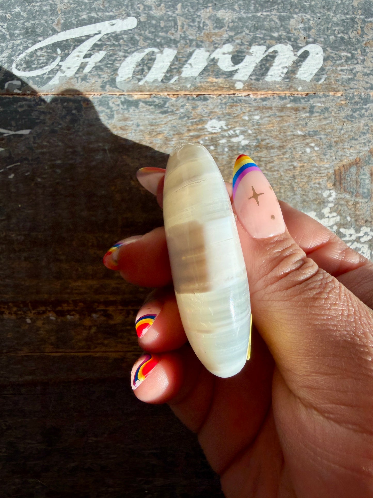 Gorgeous White Banded Agate Palm Stone | India | Opt S