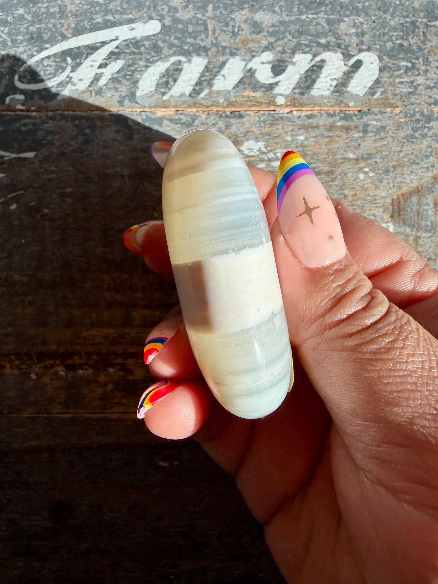 Gorgeous White Banded Agate Palm Stone | India | Opt R