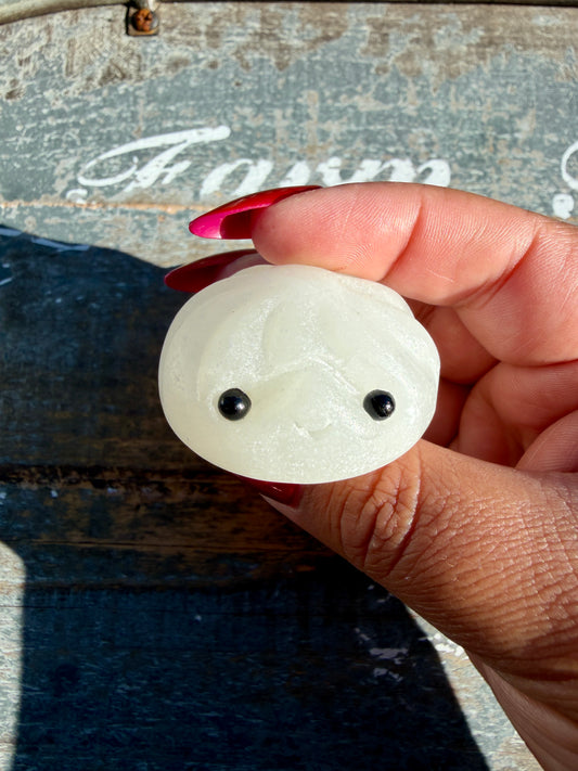 Adorable White Onyx Dumpling | Opt J