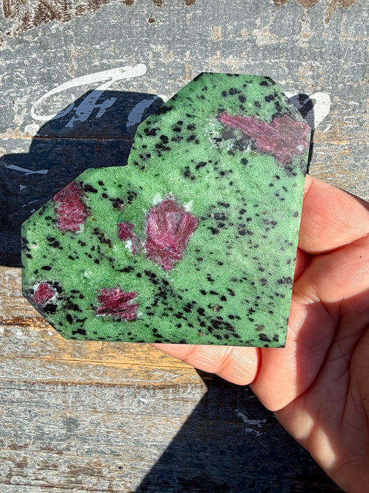 Gorgeous Ruby In Fuchsite Faceted Flat Heart | Opt 64