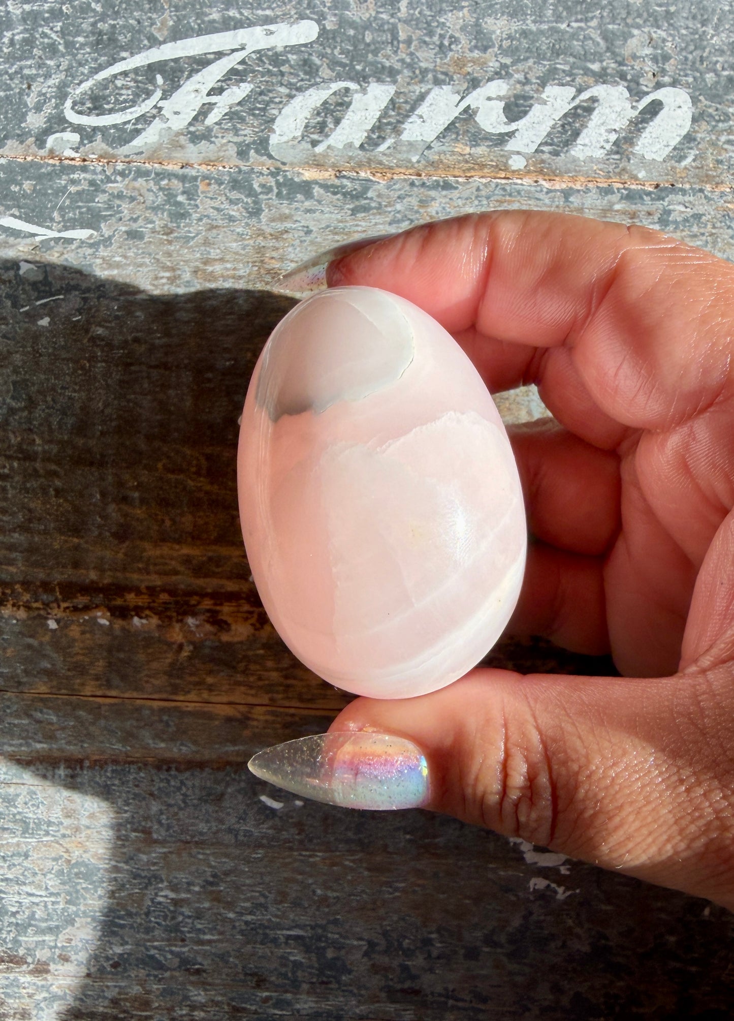 Gorgeous Pink Mangano Egg from Peru *UV Reactive | Opt Q