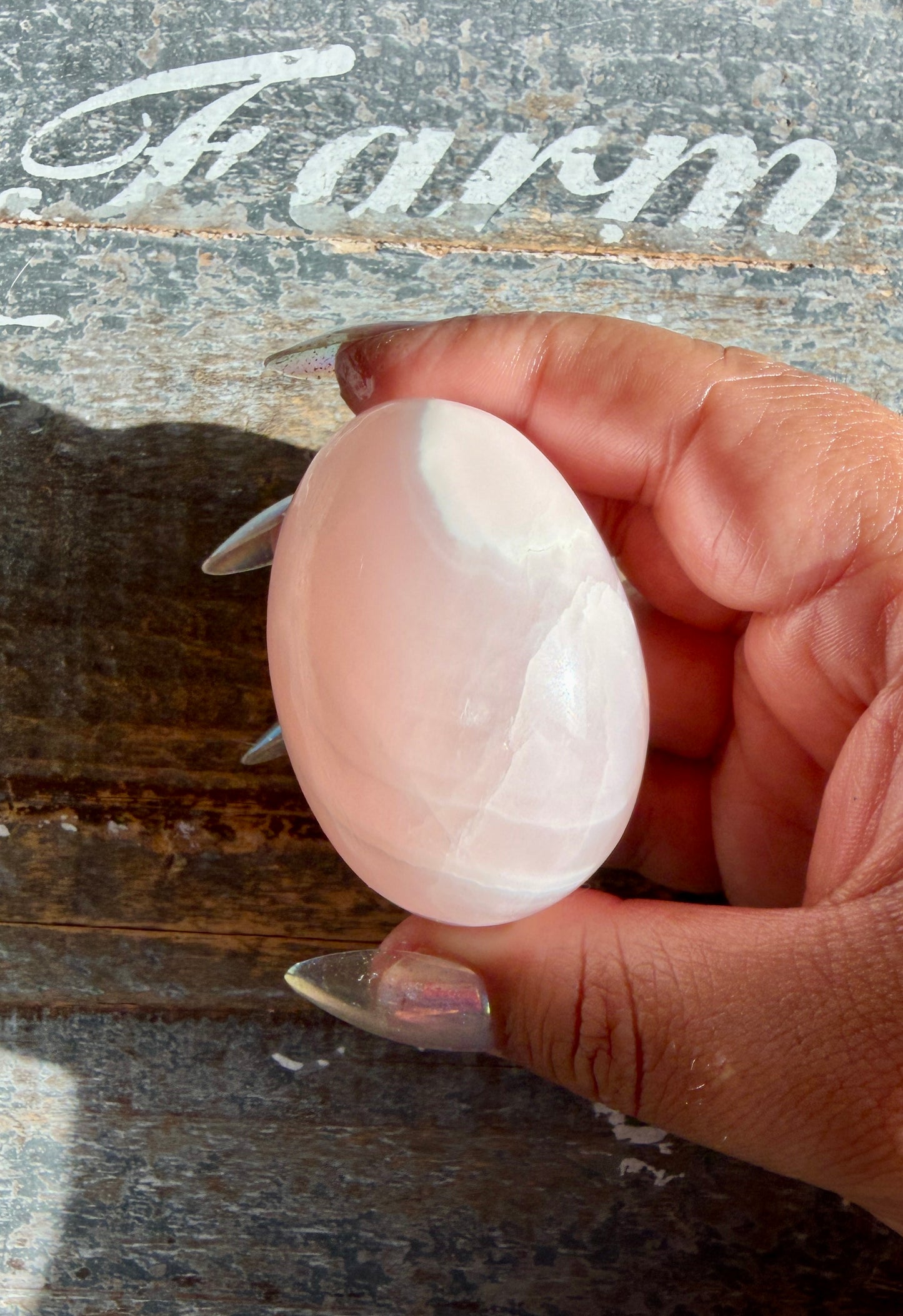 Gorgeous Pink Mangano Egg from Peru *UV Reactive | Opt Q