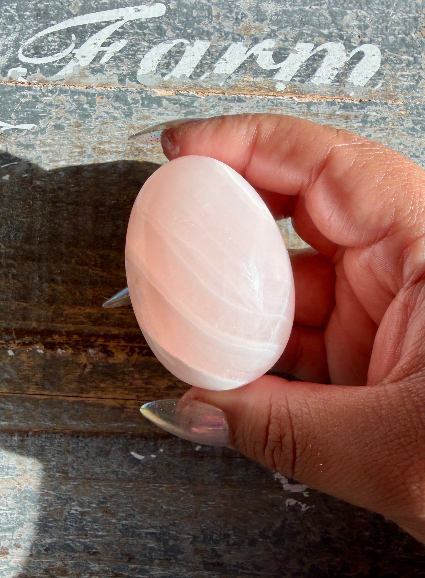 Gorgeous Pink Mangano Egg from Peru *UV Reactive | Opt Q