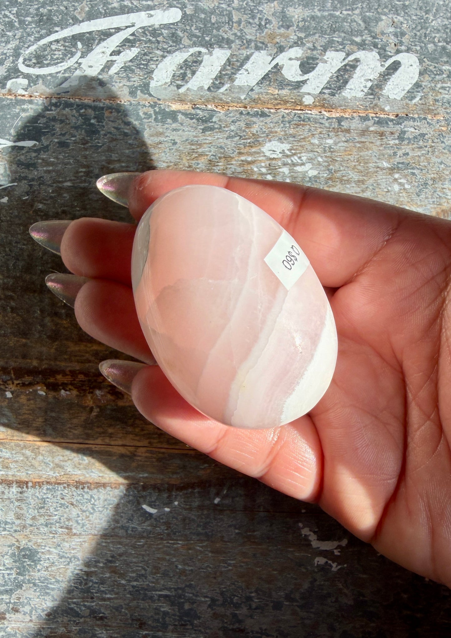 Gorgeous Pink Mangano Egg from Peru *UV Reactive | Opt Q