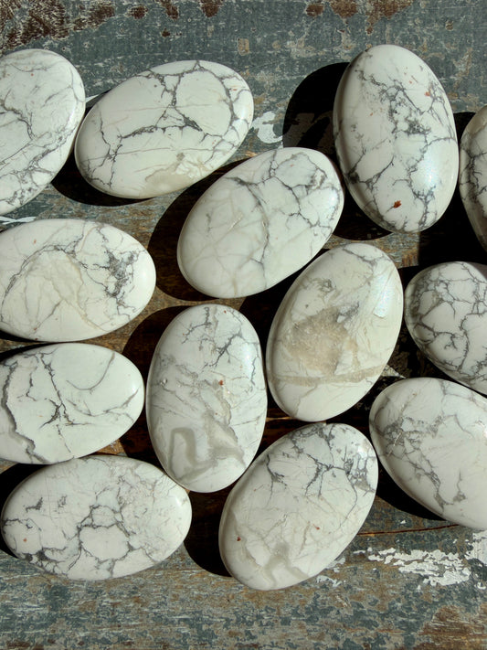 One (1) Howlite Palmstone | Intuitively Chosen