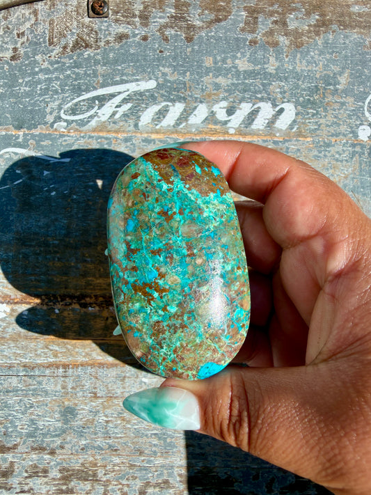 Gorgeous Chrysocolla/Azurite Palm Stone from Peru | Opt N