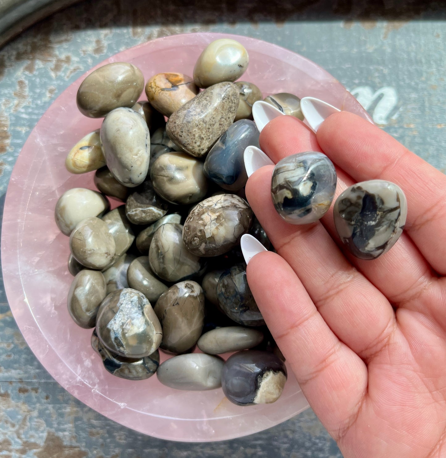 One (1) New Find UV Reactive Volcano Agate Tumble (Quartz & Chalcedony)