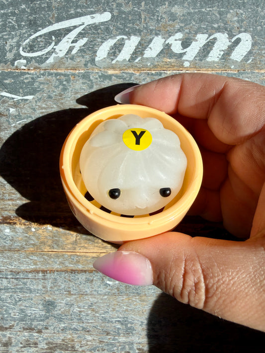 Adorable White Onyx Dumpling in Steamer | Opt Y