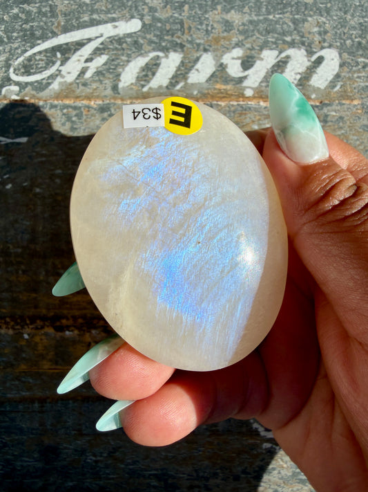 Gorgeous Blue Flash White Moonstone Palm Stone | India | Opt E