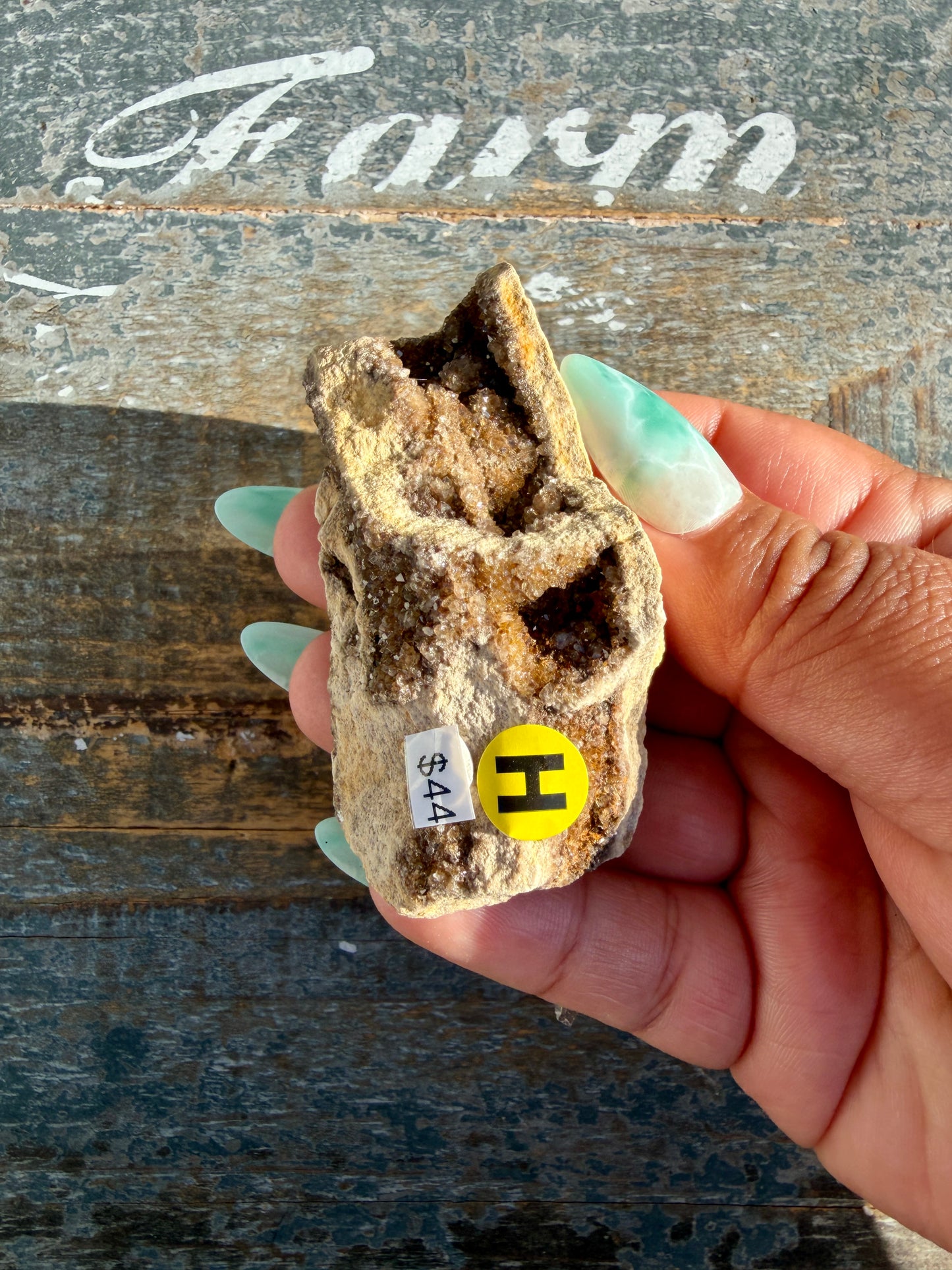 Hand-Mined Brillant Wood | Alabama | Crystal Collector Find | Opt H