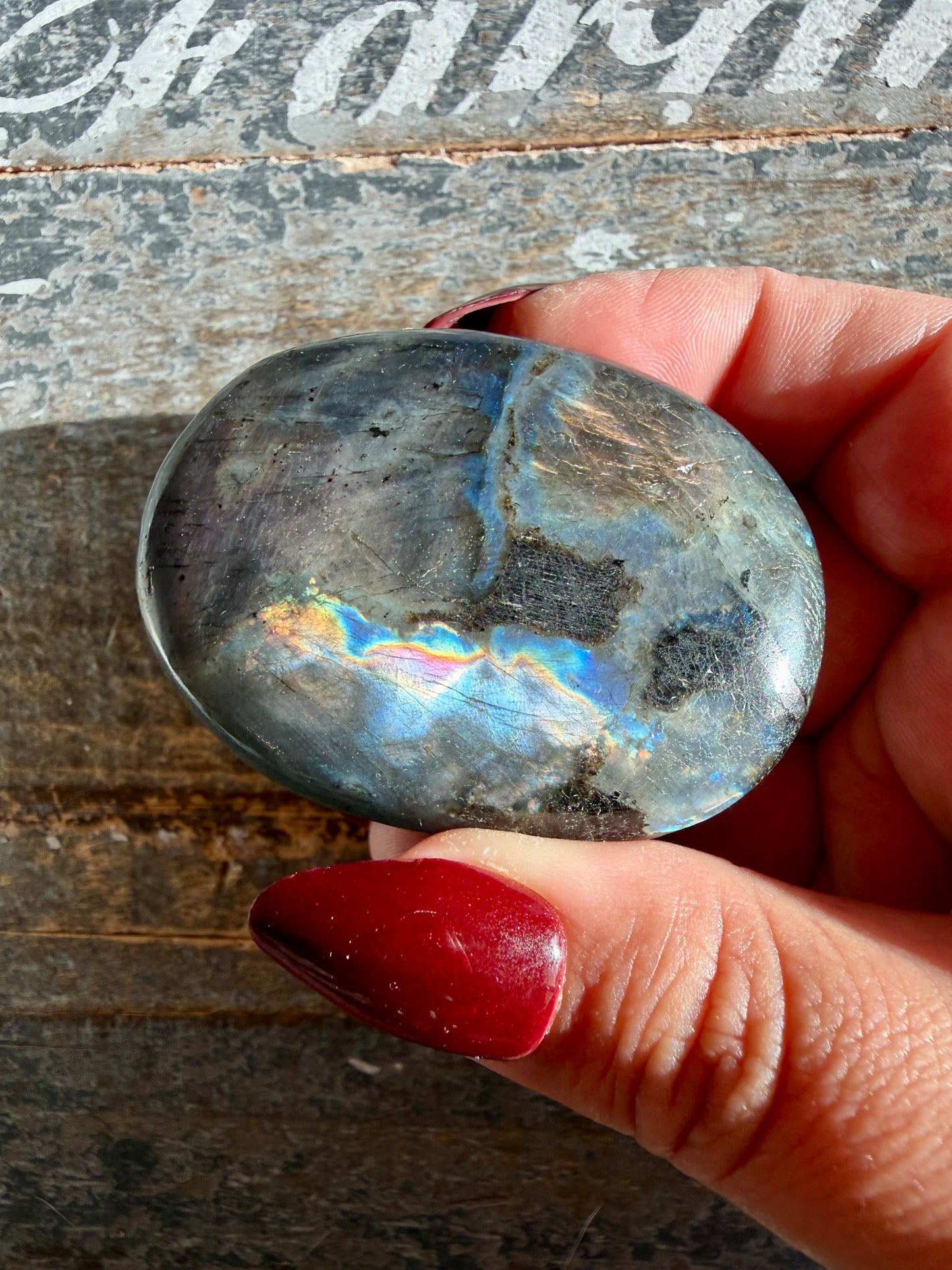 Gorgeous Flashy Labradorite Palm Stone | Madagascar | Opt Z
