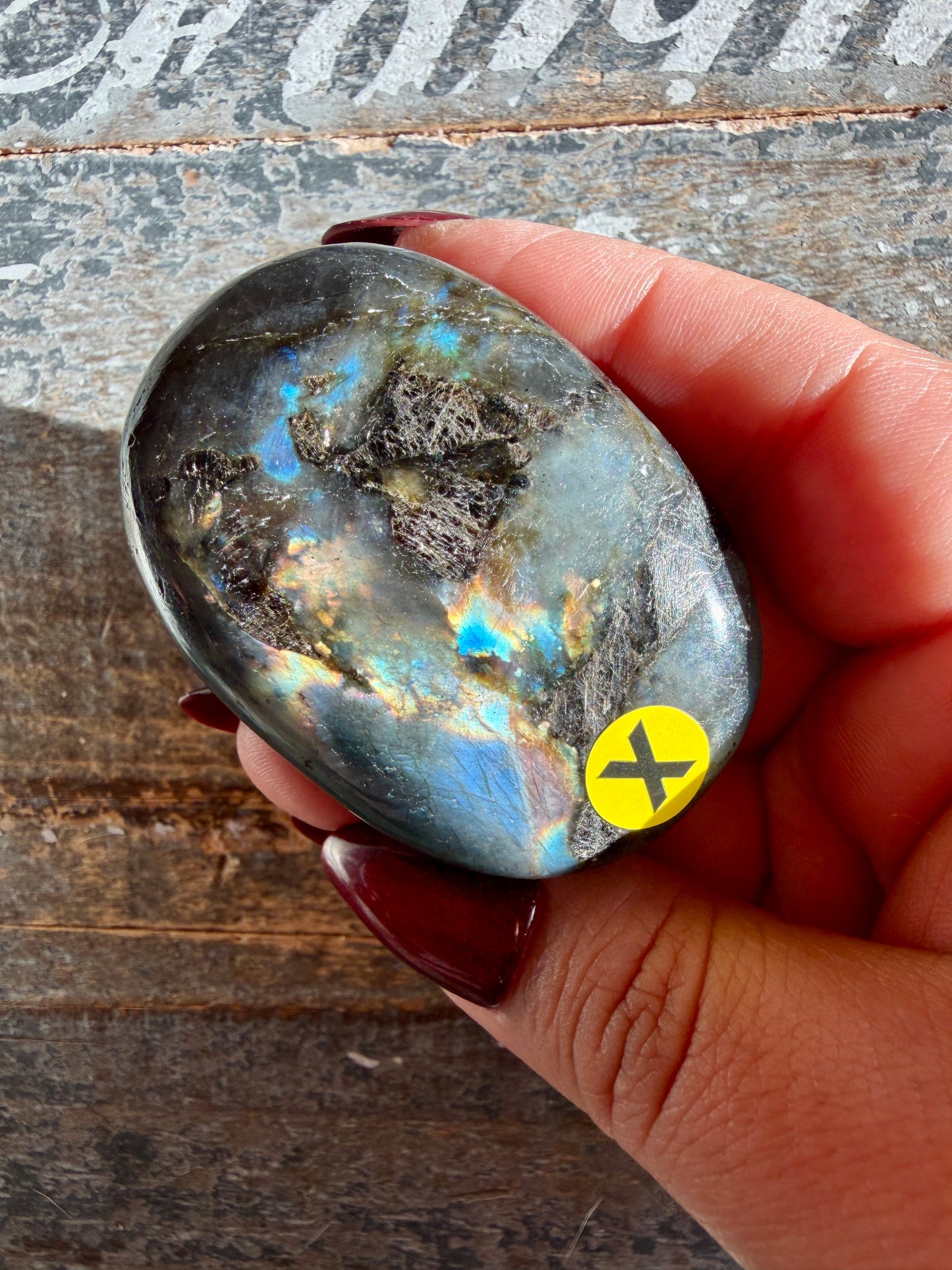 Gorgeous Flashy Labradorite Palm Stone | Madagascar | Opt X