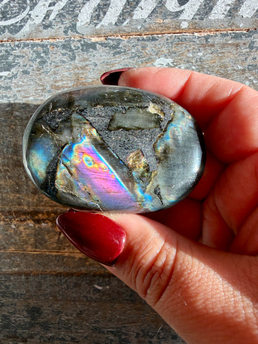Gorgeous Flashy Labradorite Palm Stone | Madagascar | Opt X