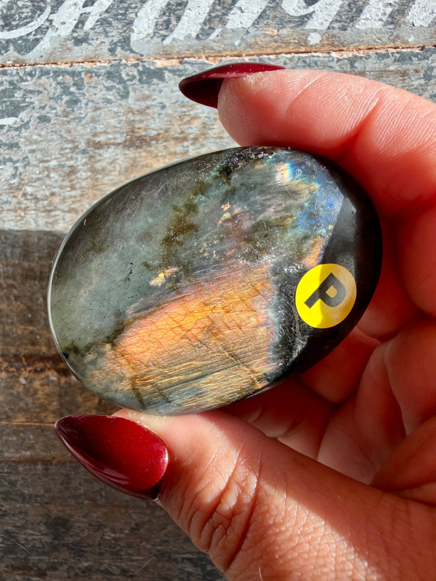 Gorgeous Flashy Labradorite Palm Stone | Madagascar | Opt P