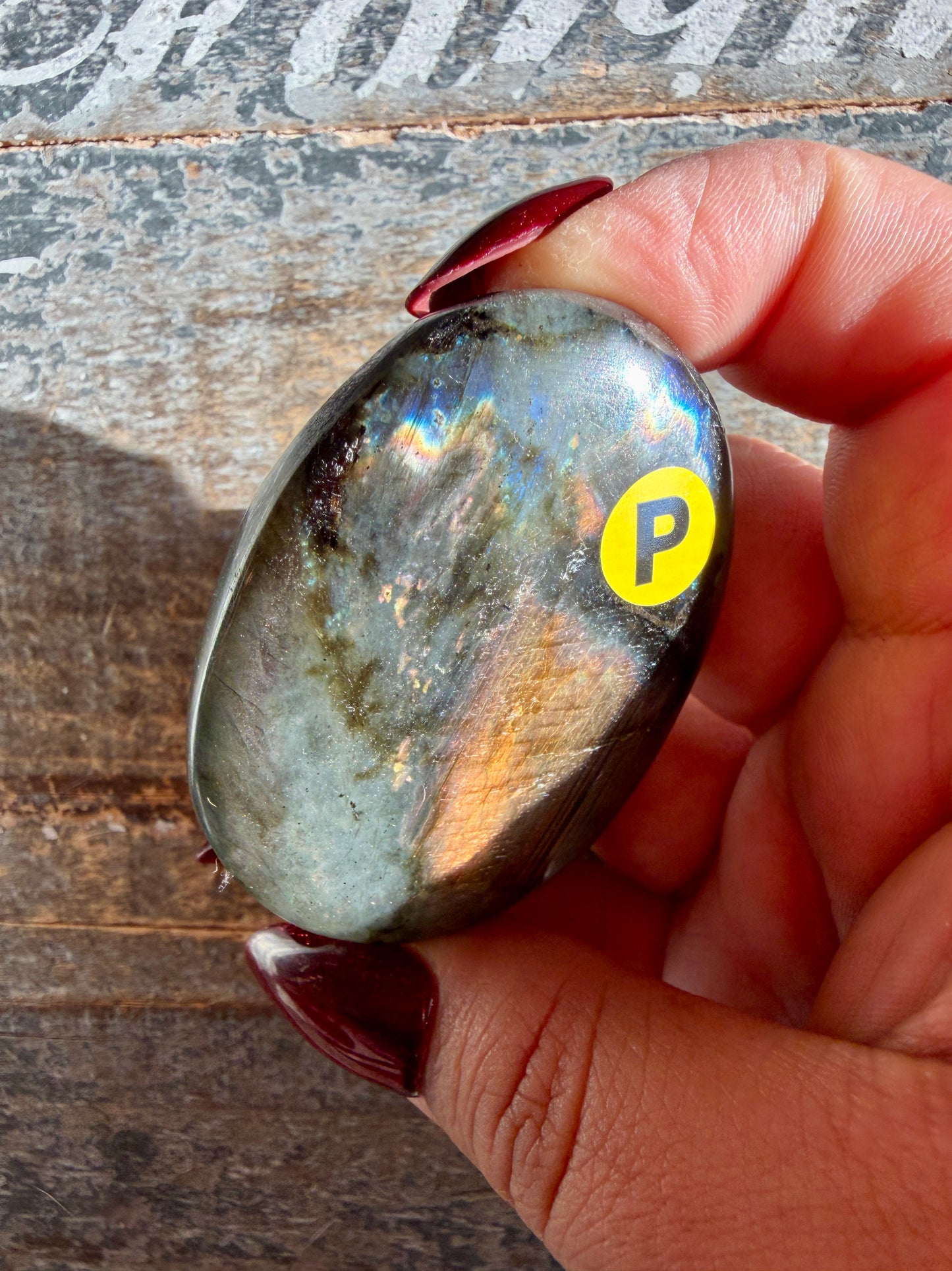 Gorgeous Flashy Labradorite Palm Stone | Madagascar | Opt P