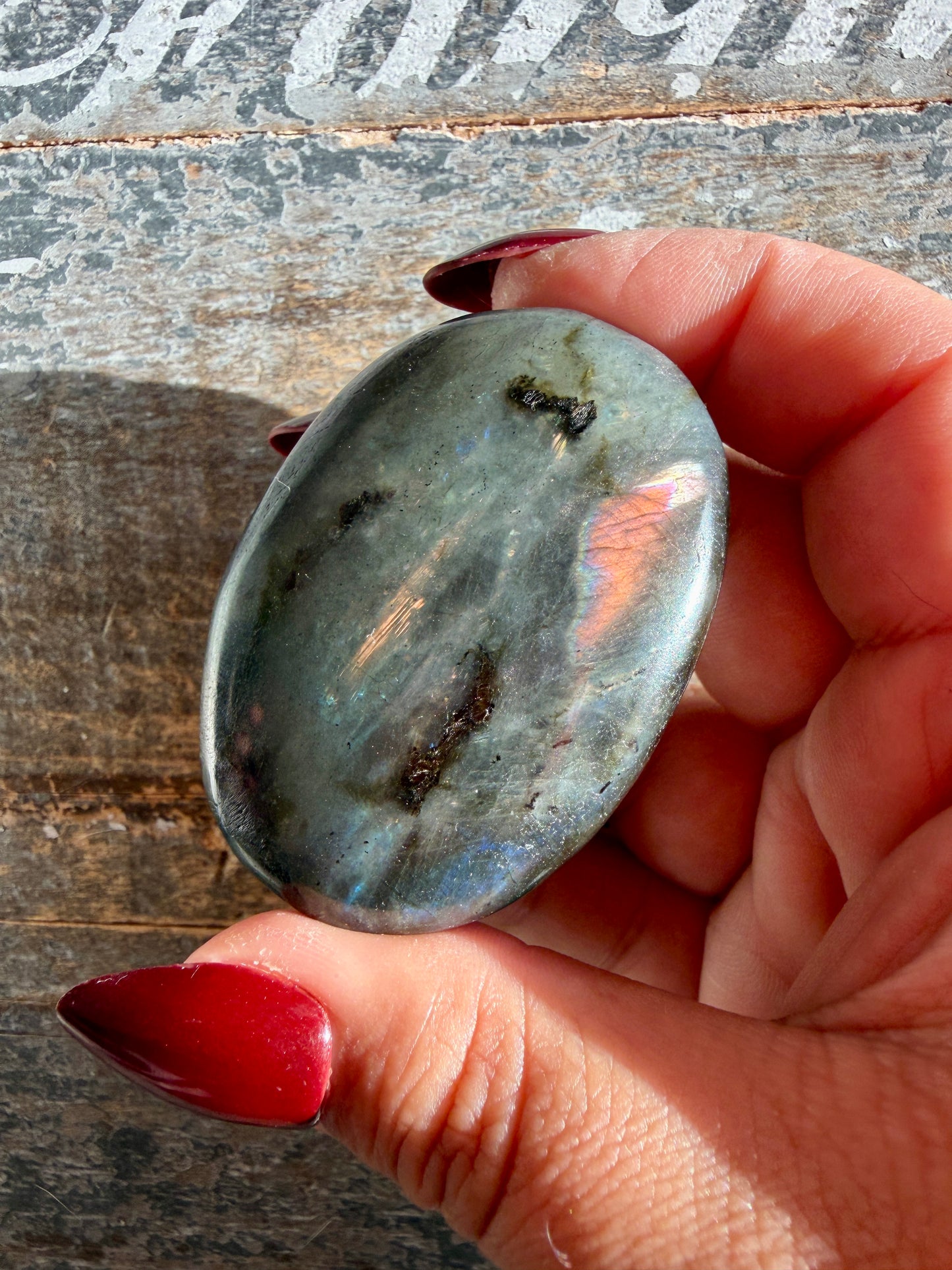 Gorgeous Flashy Labradorite Palm Stone | Madagascar | Opt P