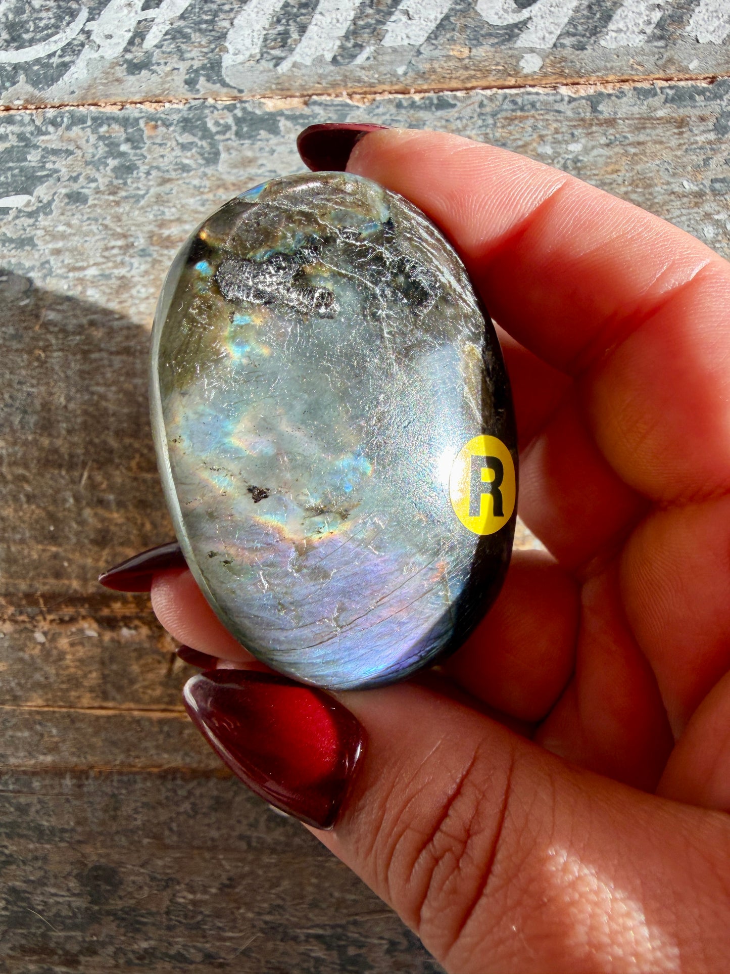 Gorgeous Flashy Labradorite Palm Stone | Madagascar | Opt R