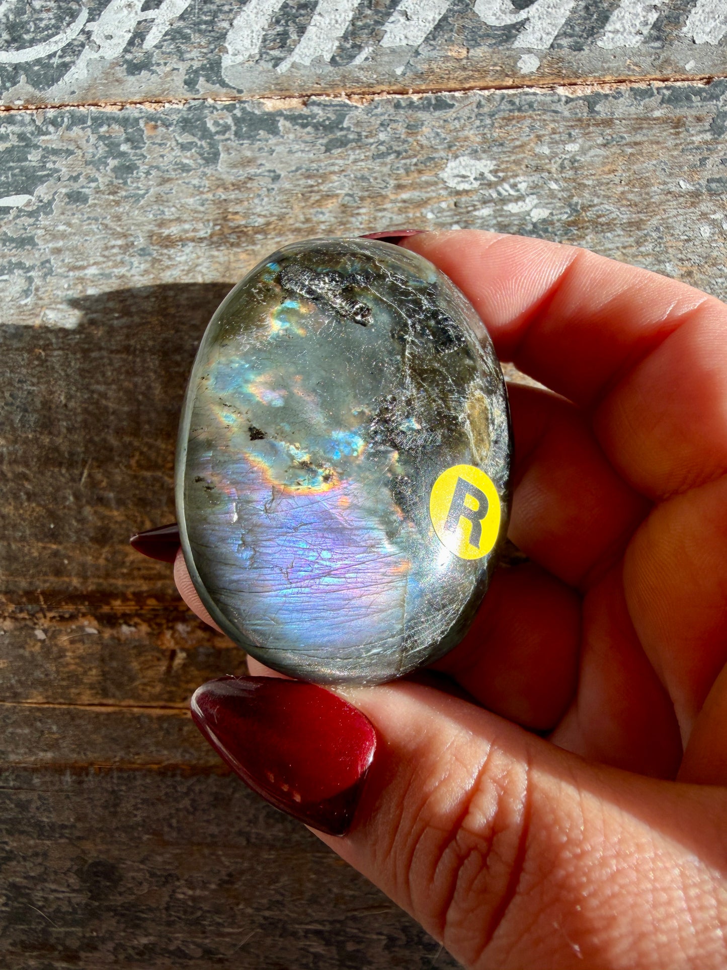Gorgeous Flashy Labradorite Palm Stone | Madagascar | Opt R