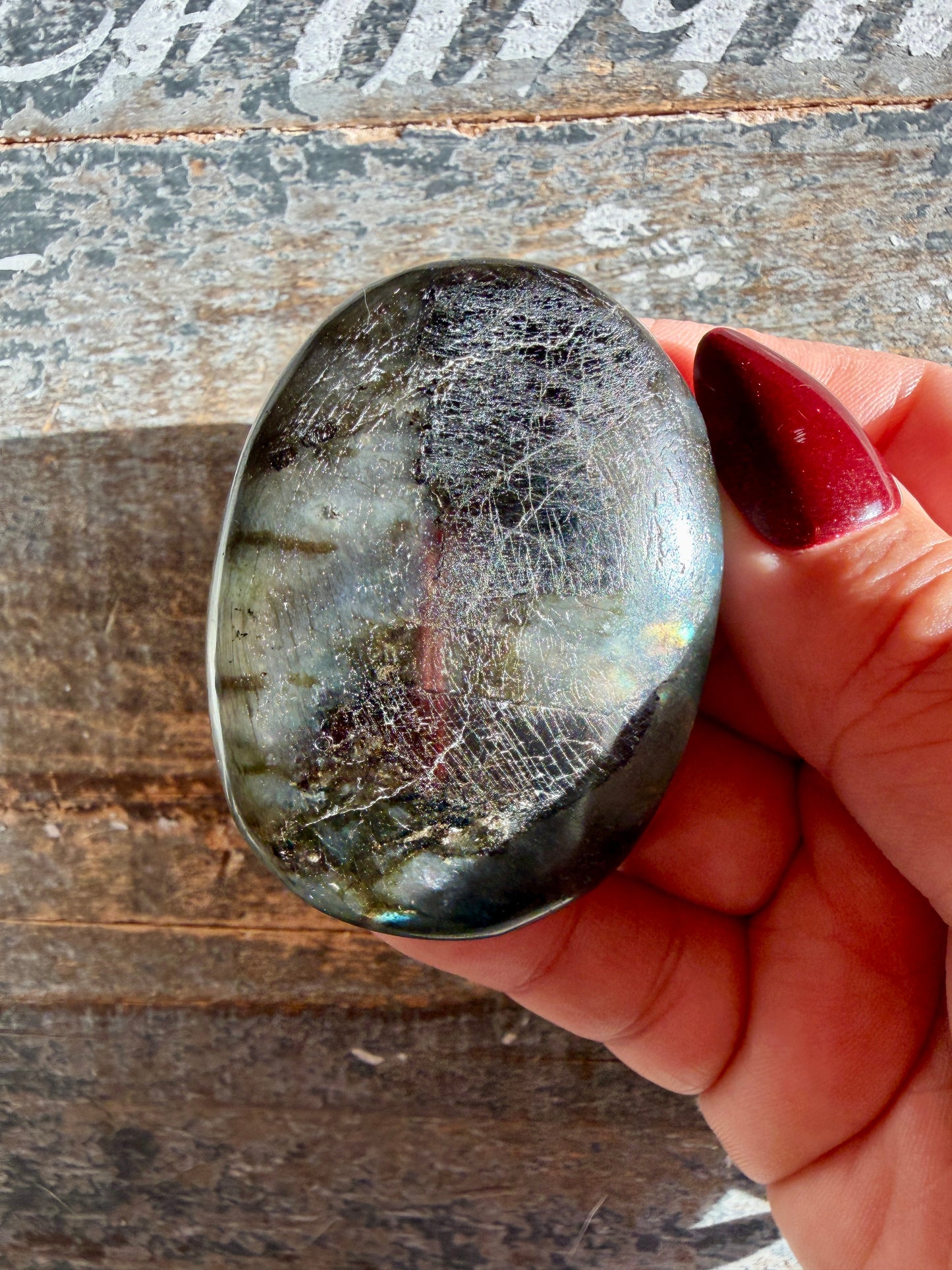 Gorgeous Flashy Labradorite Palm Stone | Madagascar | Opt R