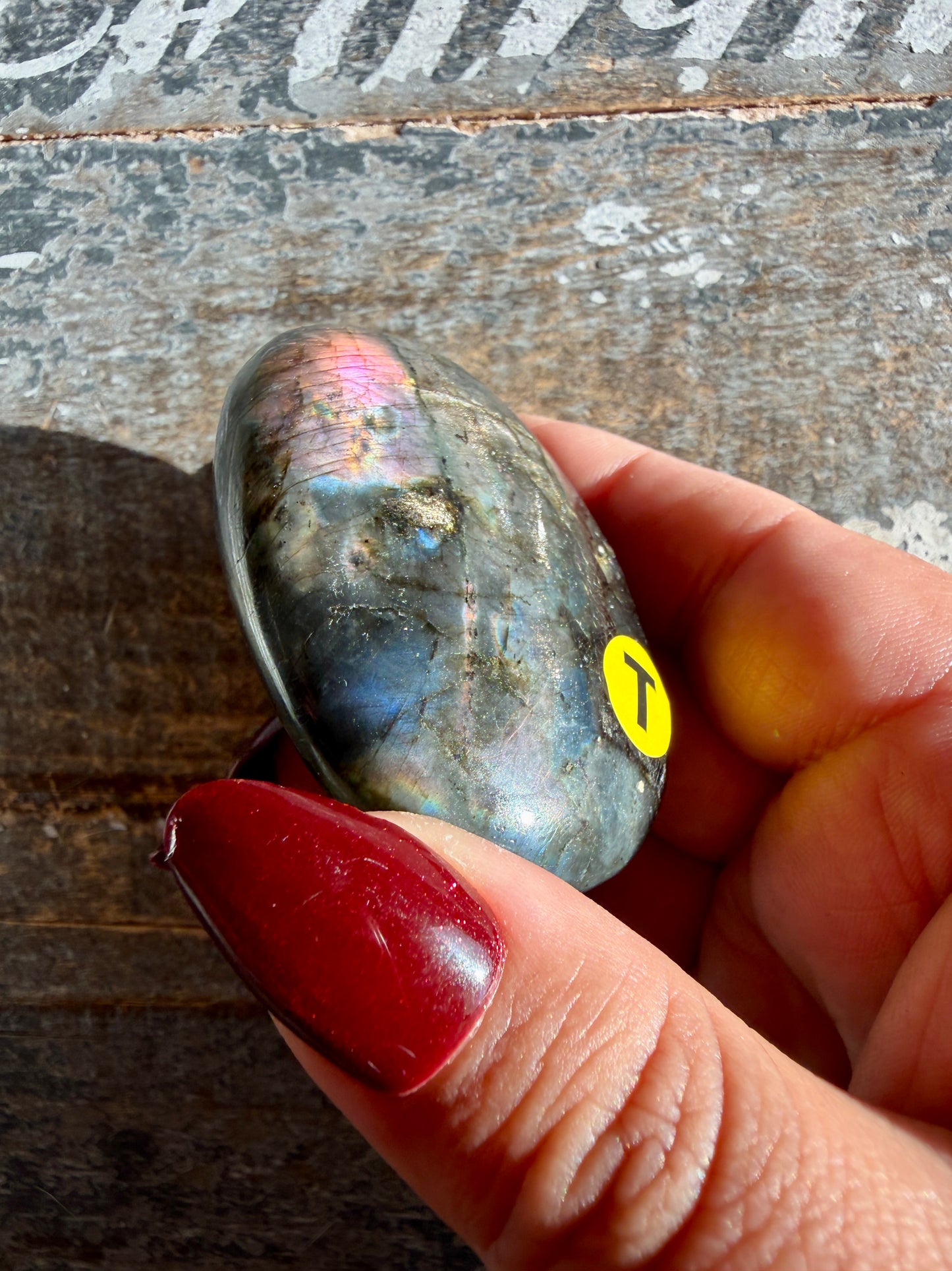Gorgeous Flashy Labradorite Palm Stone | Madagascar | Opt T